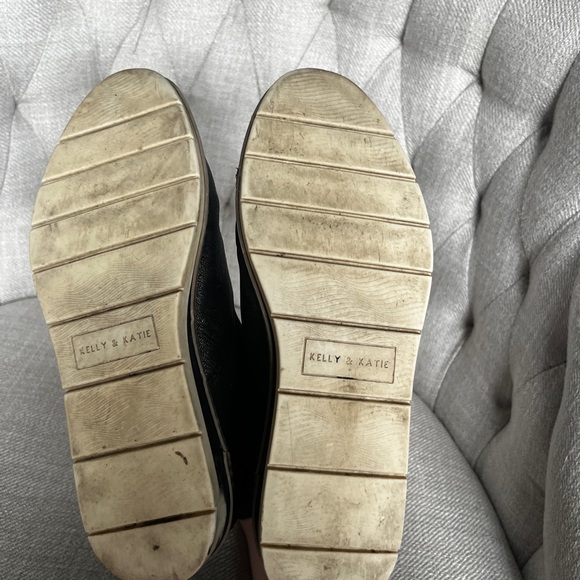 Kelly & Katie black booties - Picture 3 of 4